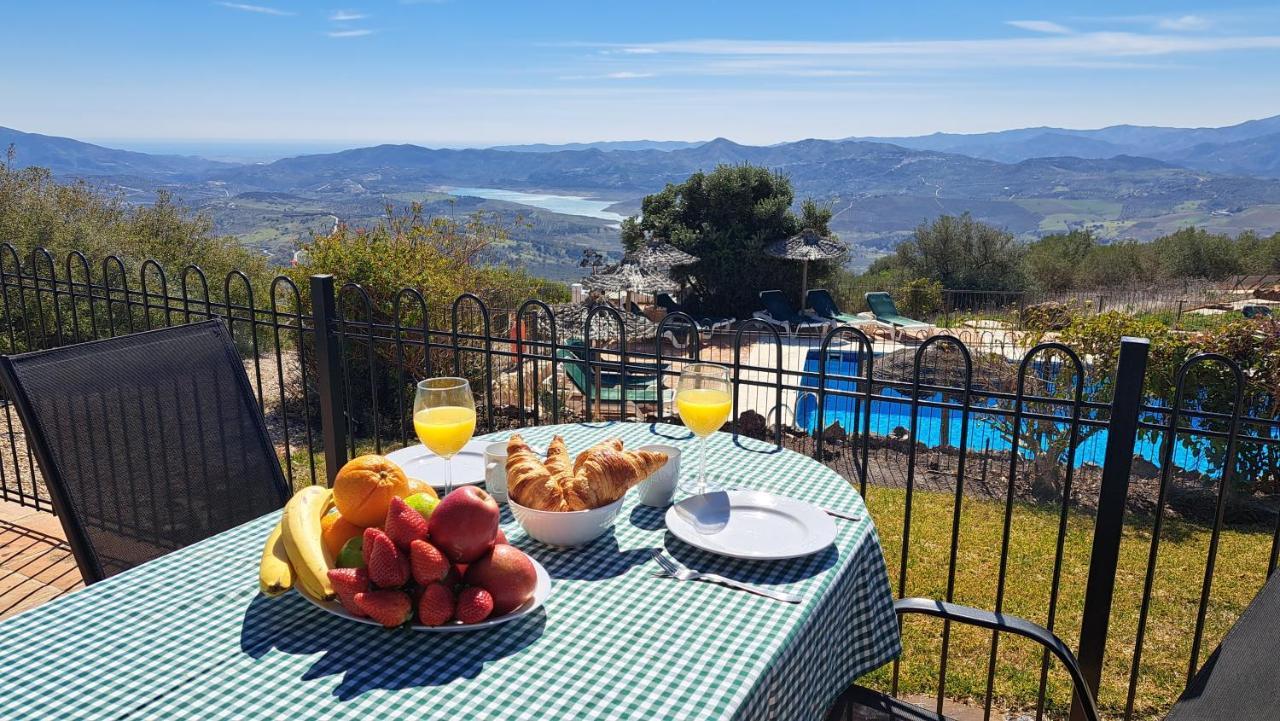 Cantueso Holiday Park Periana Exteriér fotografie